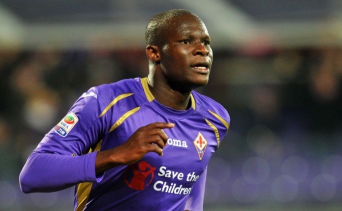 Fenerbahçe Soldado veya Babacar'dan birini transfer edecek