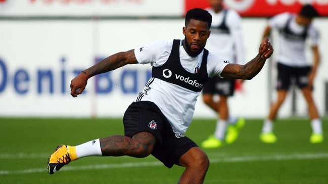 Jeremain Lens her yerde!