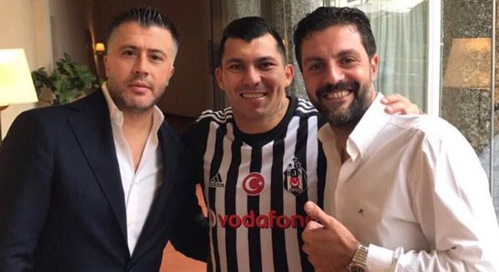 Gary Medel İstanbul'a geldi