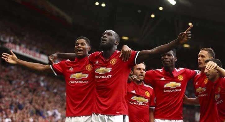 Manchester United gol şovla başladı!