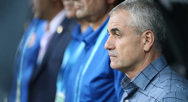 Rıza Çalımbay'dan Cüneyt Çakır'a eleştiri