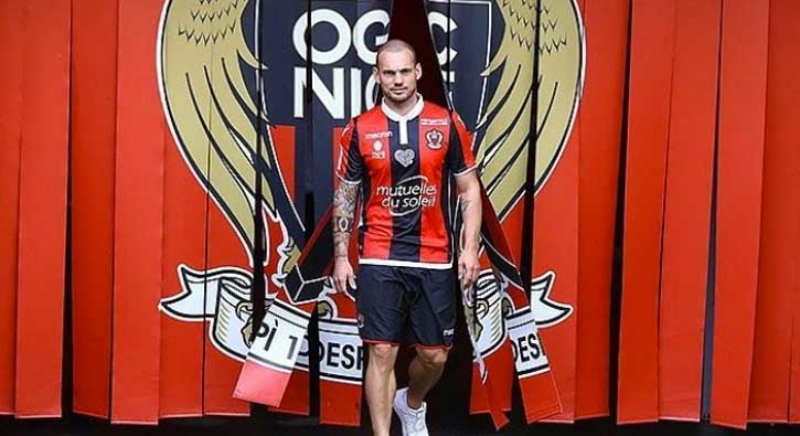 Napoli cephesinden Sneijder açıklaması