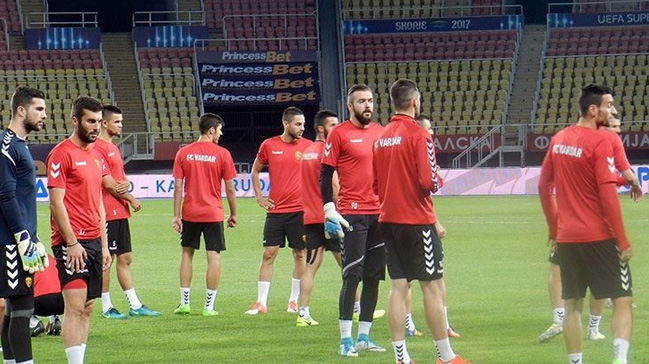 'Vardar Fenerbahçe'den 2 beden küçük'