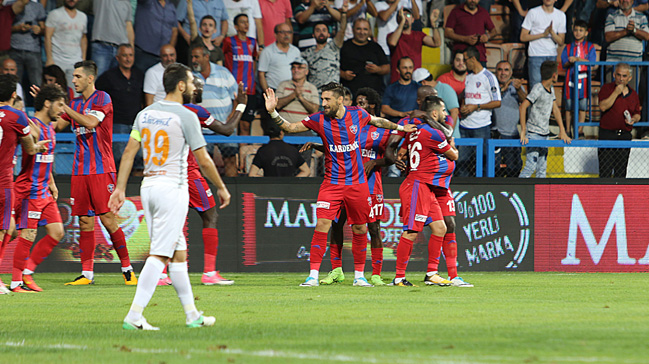 Medipol Başakşehir Karabük'ten çıkamadı