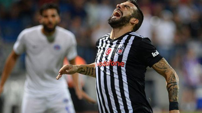 UEFA Negredo'yu aday gösterdi