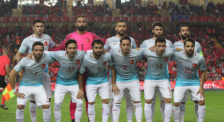 Lucescu hayati derecede önemli olan iki maça çıkıyor