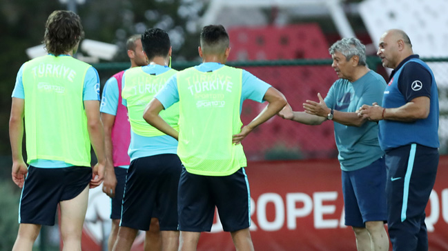 Mircea Lucescu ilk idmanına çıktı