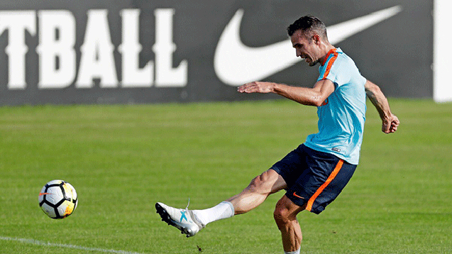 Van Persie'nin maaşını FIFA ödeyebilir