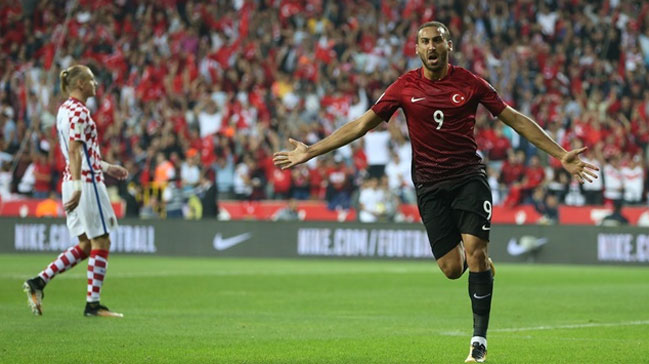 Cenk Tosun'dan transfer itirafı
