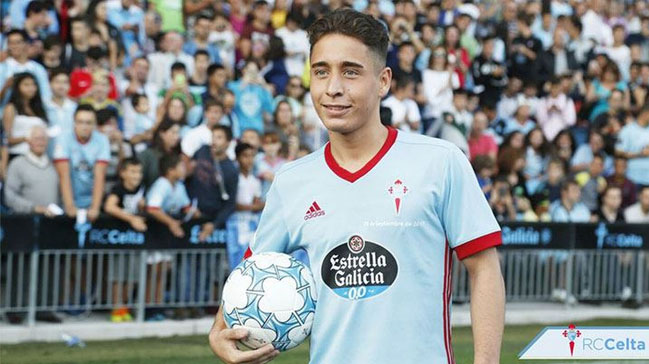 Celta Vigo Emre Mor'u törenle tanıttı