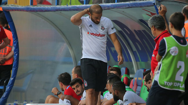 Cenk Tosun'un tepkisi kırmızı karta