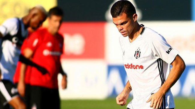 Pepe Porto maçına yetişiyor