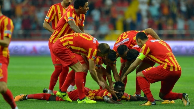 Kayserispor evinde Antalyaspor'u devirdi!