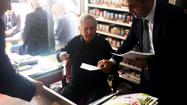 Aziz Yıldırım esnaf ziyaretinde