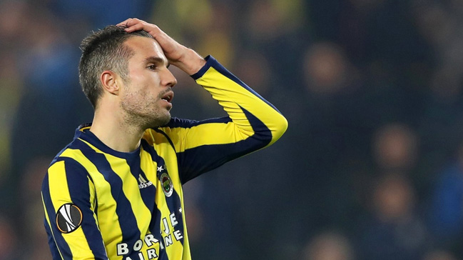 Fenerbahçe'de Robin van Persie'ye yol göründü