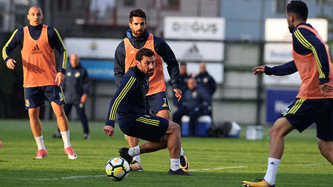 Fenerbahçe'de yedekler hırsla çalışıyor 