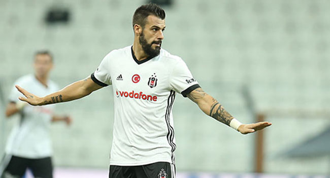 Negredo, Podolski'ye rakip oluyor... İşte o teklif