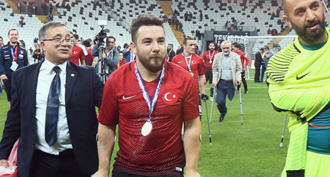 'Tek ayakkabıları atmayın çünkü...'