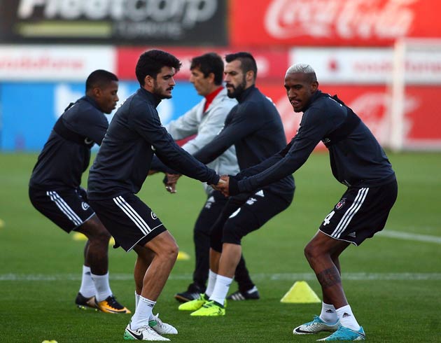 Beşiktaş'ta 4 futbolcu antrenmana katılmadı