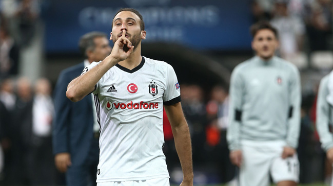 Crystal Palace, Cenk Tosun'un peşini bırakmıyor