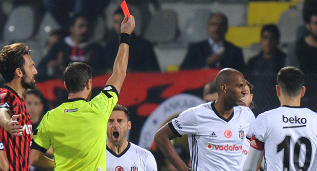Beşiktaşlı Ryan Babel'e 2 maç ceza