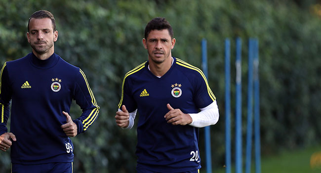 Fenerbahçe'de Soldado şoku! Antrenmana çıkmadı