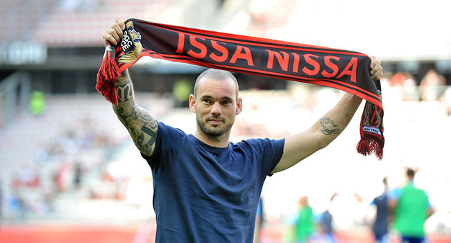 Wesley Sneijder sahalara geri dönüyor