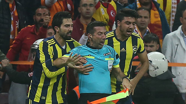 İngiliz medyasından ilginç yorum: Cesur Fenerbahçeliler...