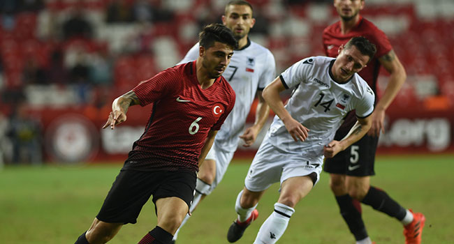 Ozan Tufan Sivas maçında sahada!