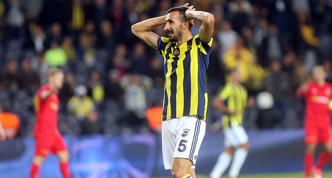 Fenerbahçe'de Mehmet Topal krizi