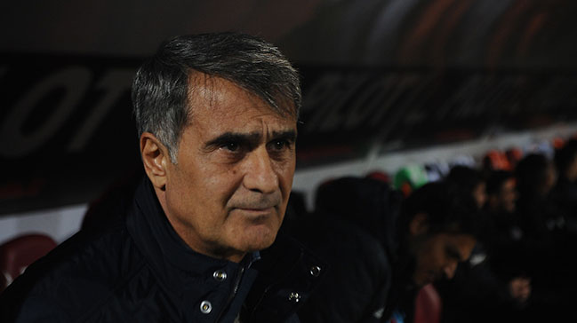 Şenol Güneş: Talisca'ya alternatif bir oyuncu ihtiyacımız yok