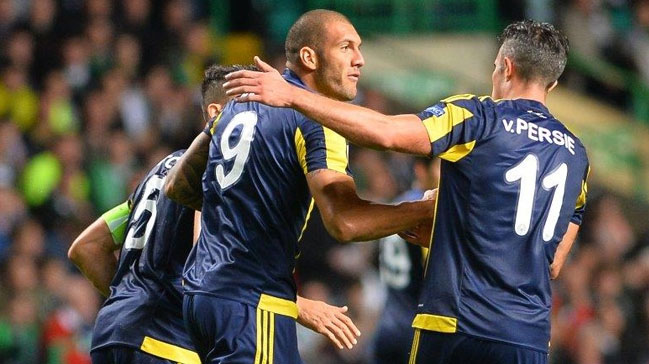 Fenerbahçe'den flaş Van Persie ve Fernandao kararı!
