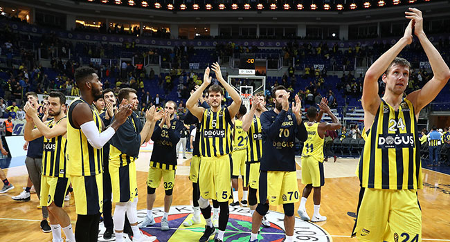 Fenerbahçe Doğuş, Barcelona Lassa deplasmanında