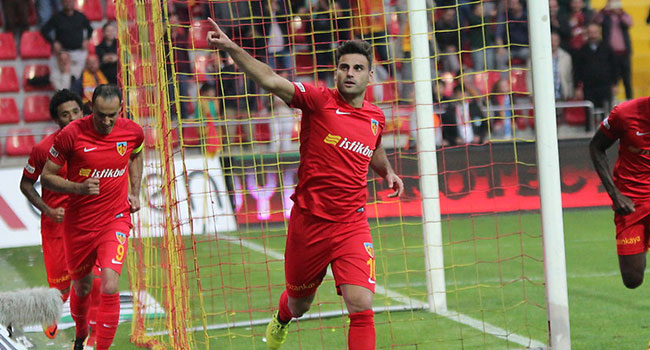 Deniz Türüç'ten Galatasaray cevabı: Belhanda'yı keseceğim