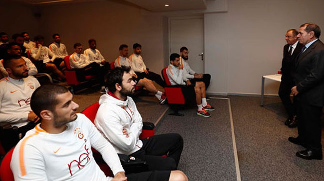 Fatih Terim, futbolcularla bir araya geldi
