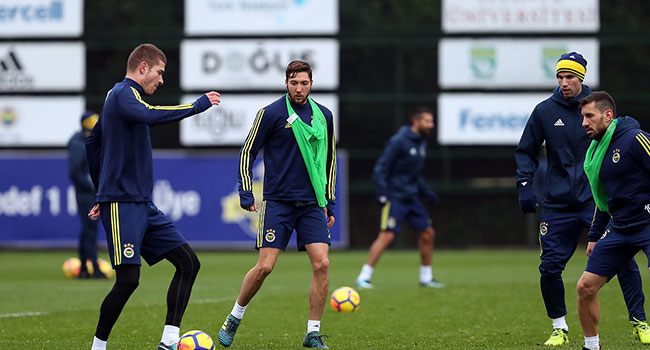 Fenerbahçe, İstanbulspor maçı hazırlıklarına başladı
