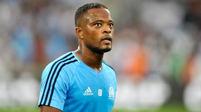 Galatasaray, Evra'yı kadrosuna katıyor