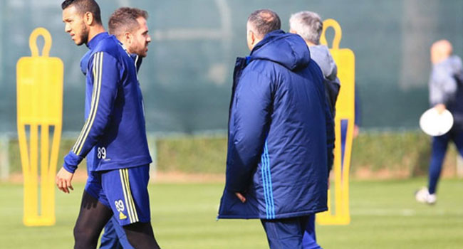 Fenerbahçe'de iki yıldız antrenmanı yarıda bıraktı
