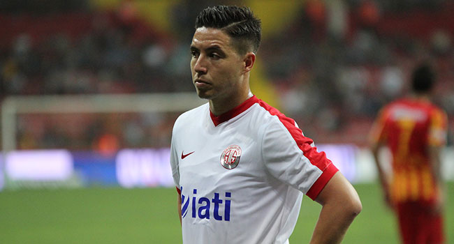 Antalyaspor'da Nasri ile yollar ayrılıyor