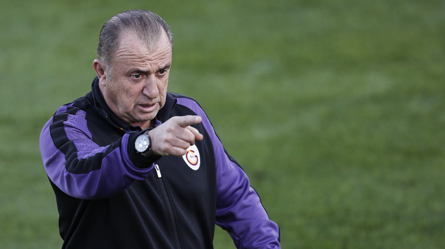 Taraftarları çok üzecek haberi verdi: Transferi zayıf ihtimal