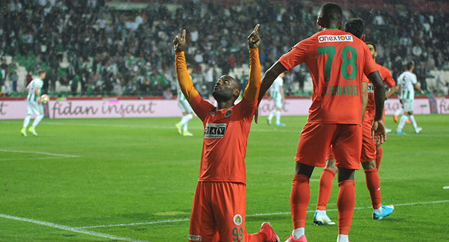 Beşiktaş, Vagner Love transferini bitirdi
