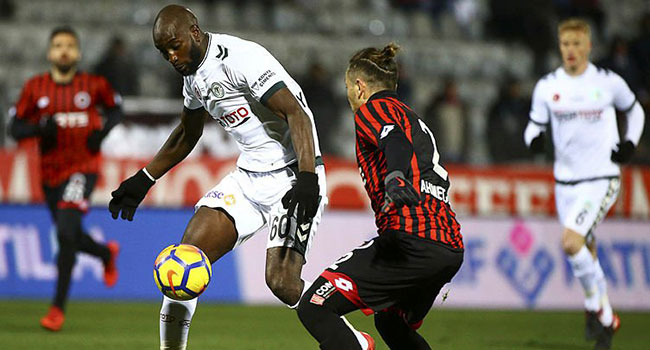 Atiker Konyasporlu Yatabare hastaneye kaldırıldı
