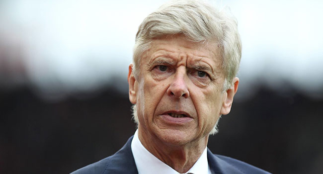 Arsene Wenger'den Mesut Özil açıklaması: Kalmasını istiyoruz