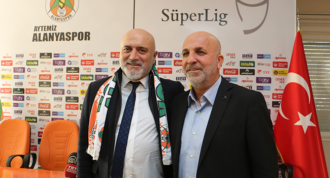 Hikmet Karaman: Vagner Love, Şampiyonlar Ligi'nde oynamak istediğini söyledi
