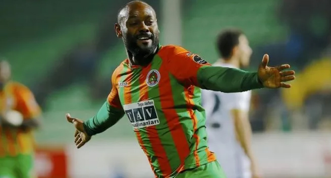 Vagner Love, Beşiktaş için İstanbul'da!