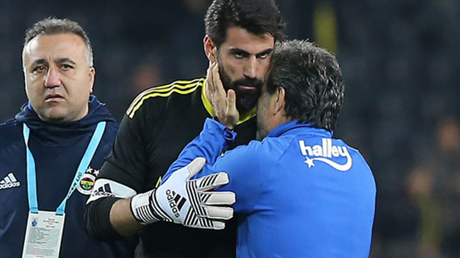 Aykut Kocaman, Volkan'ı zor tuttu!