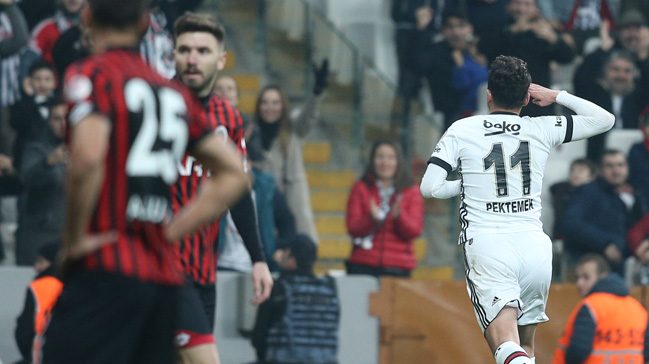 Beşiktaş yarı final kapısını araladı