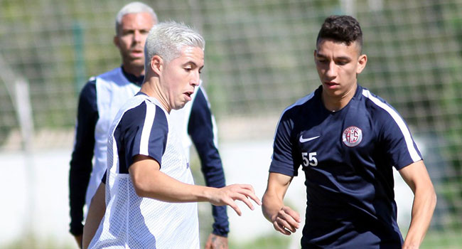 Antalyaspor, Samir Nasri'nin sözleşmesini feshetti