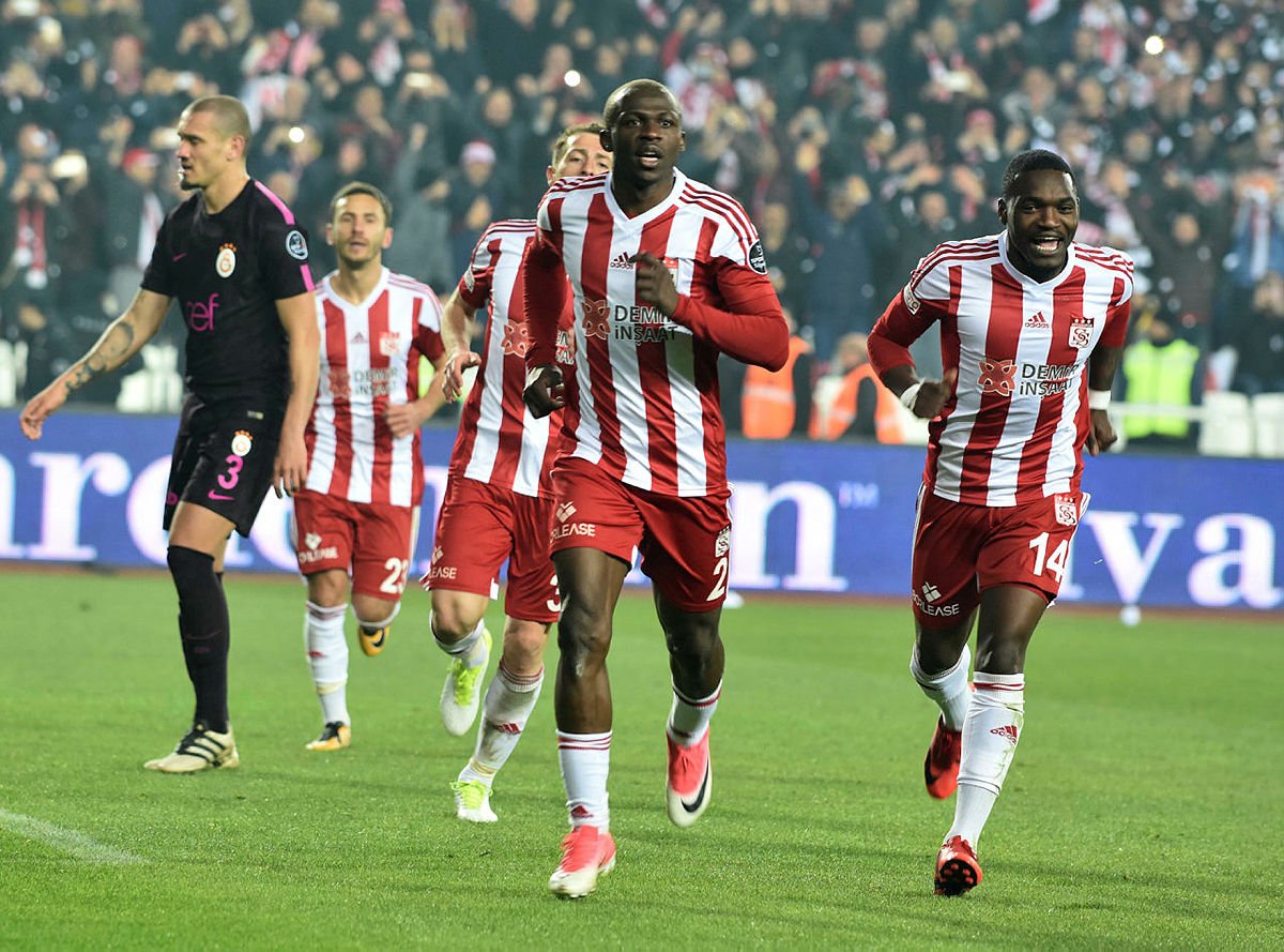 Galatasaray Sivas'ta ağır yaralı