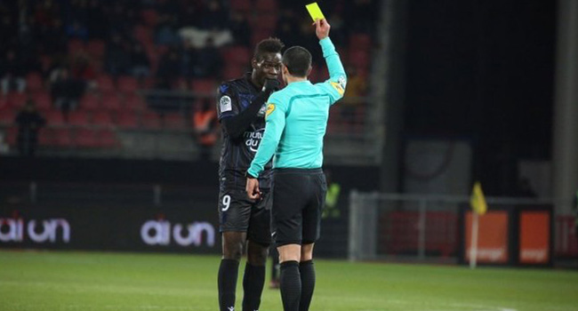 Mario Balotelli ırkçı tezahüratlara isyan etti